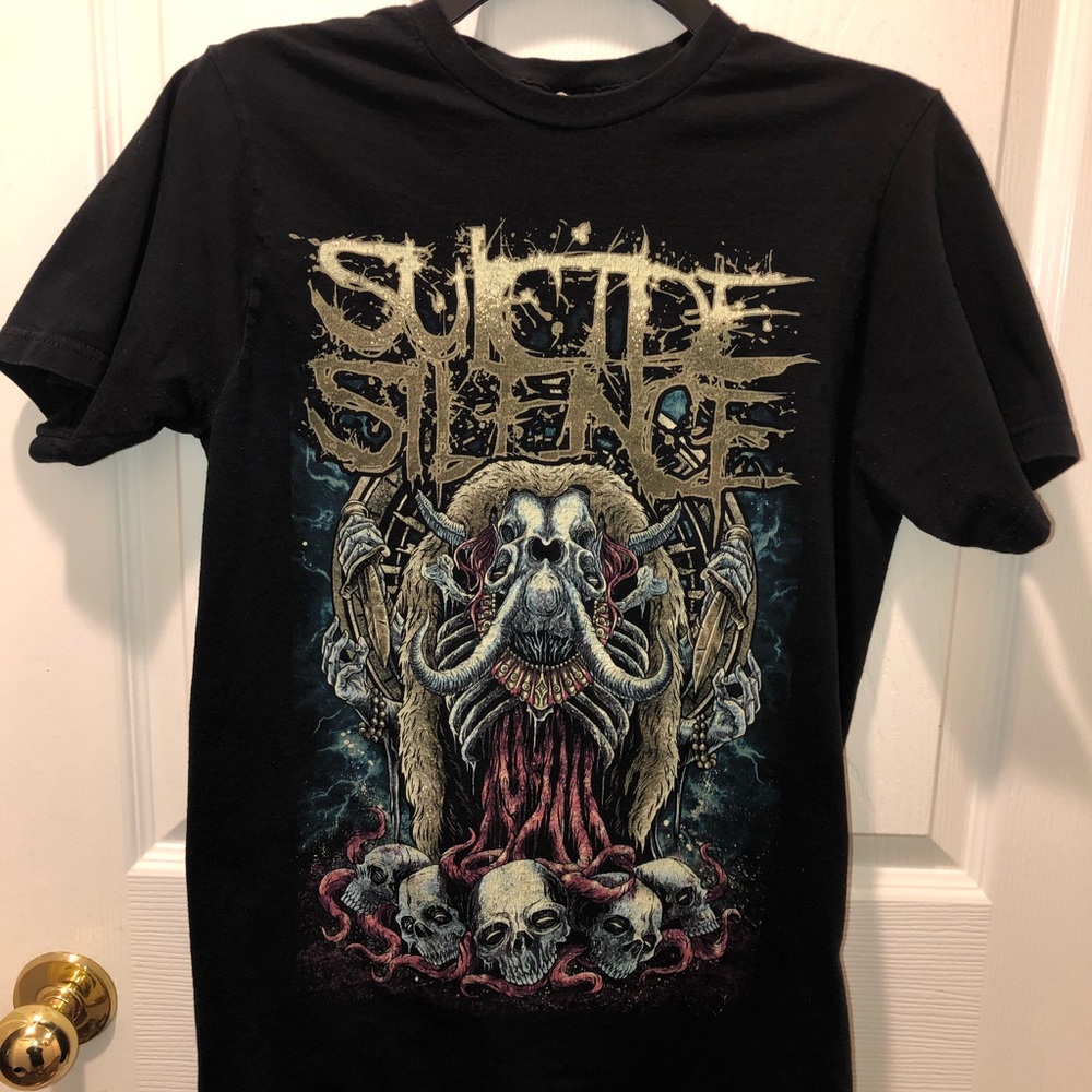 Suicide Silence band shirt in Medium